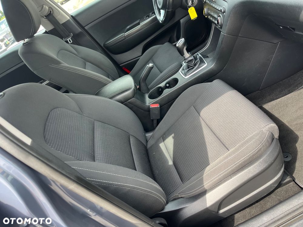 Kia Sportage 2,0 CRDI 2WD Vision - 24