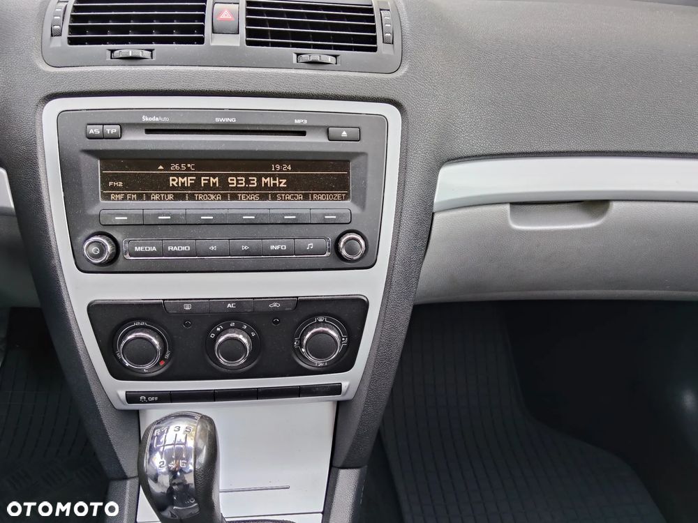 Skoda Octavia 1.4 TSI Ambiente - 9