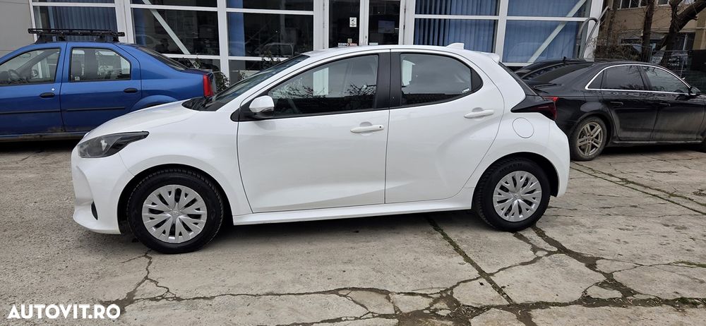 Toyota Yaris 1.0 L Eco - 4