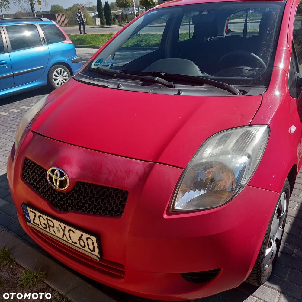 Toyota Yaris 1.0 Terra - 3