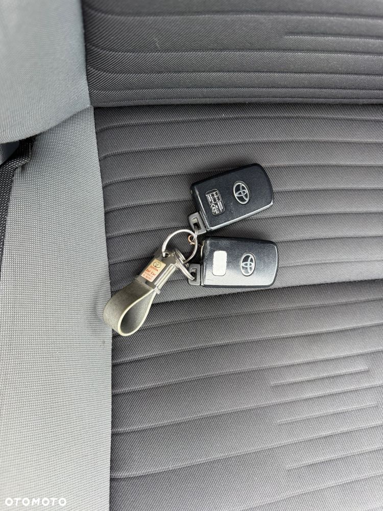 Toyota Auris Hybrid 135 Premium - 17