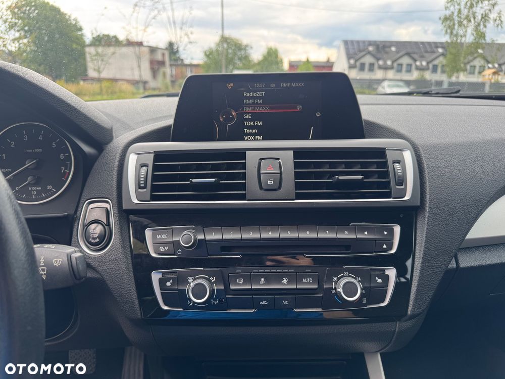 BMW Seria 1 118i Edition Metropolitan - 15