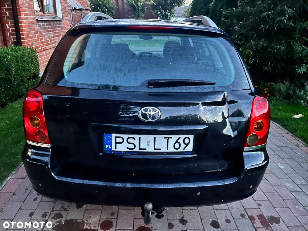 Toyota Avensis 2.0 D-4D High - 6