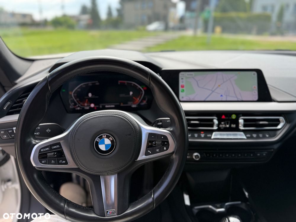 BMW Seria 2 218d - 14