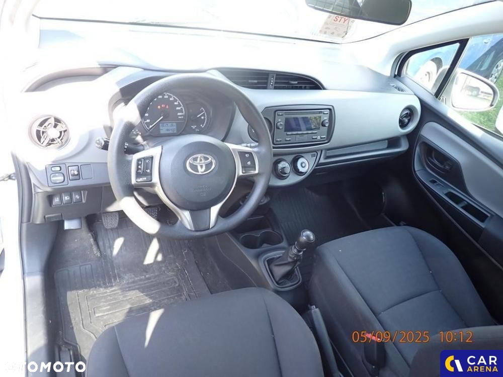 Toyota Yaris 1.5 Active - 25