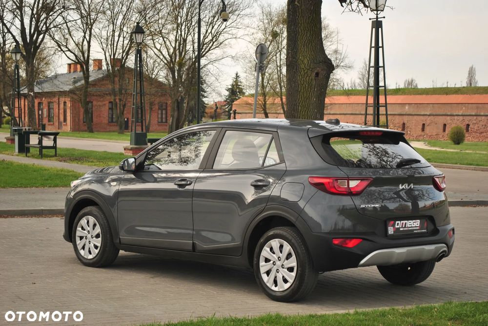 Kia Stonic 1.2 L - 7