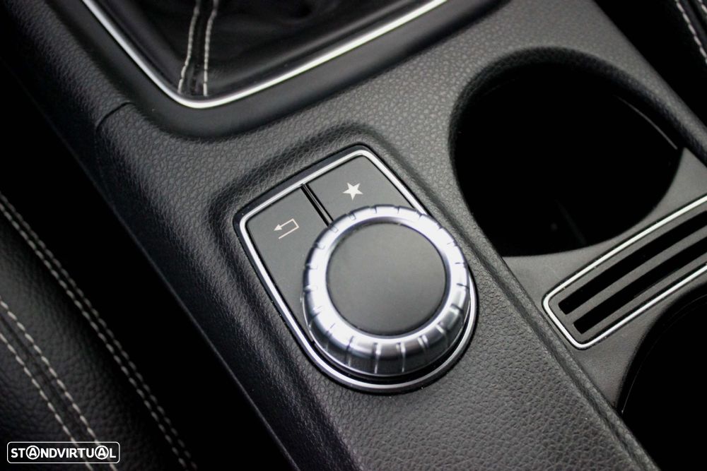 Mercedes-Benz GLA 180 d Urban - 33