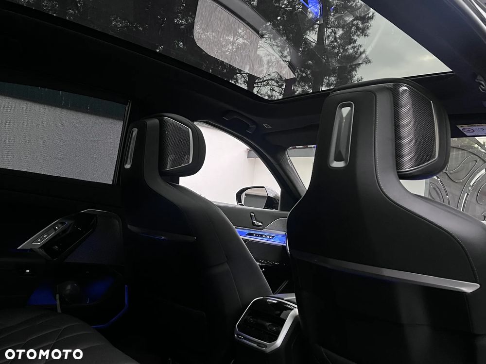 BMW Seria 7 740d xDrive mHEV sport - 31