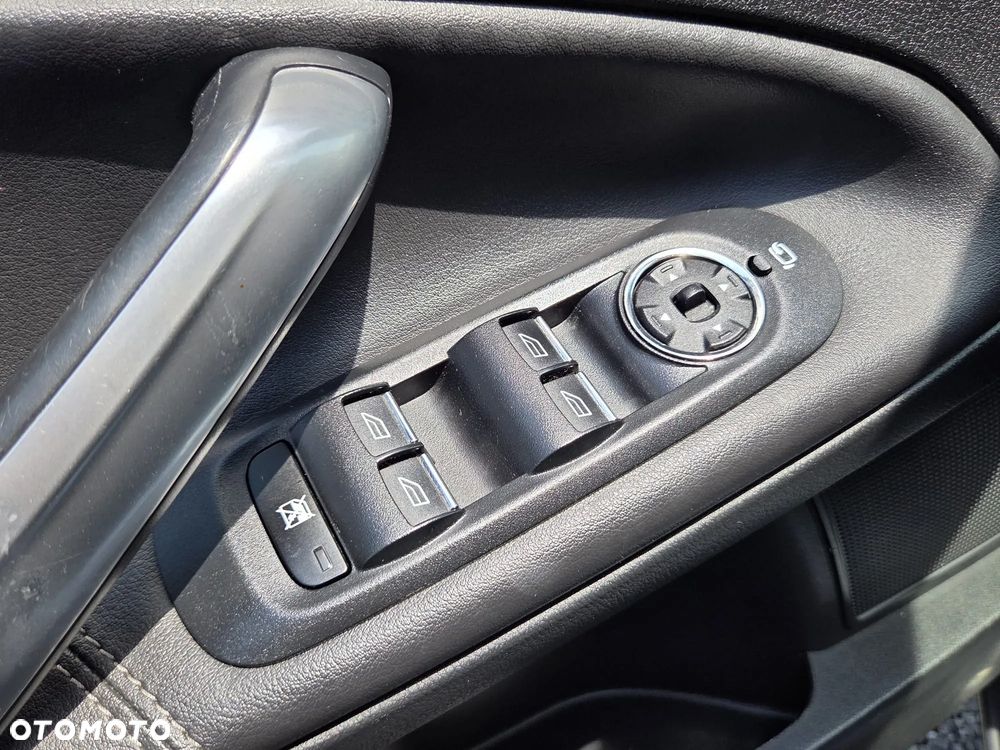 Ford Mondeo 2.0 TDCi Titanium - 27