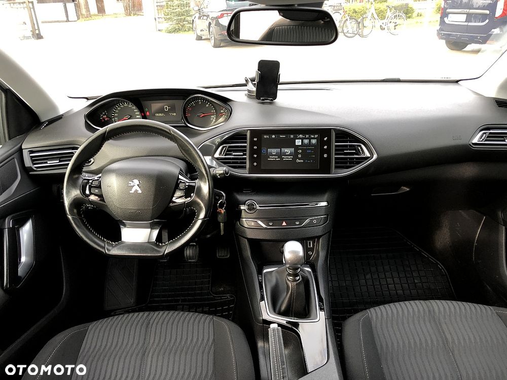 Peugeot 308 1.6 e-HDi Active S&S - 10