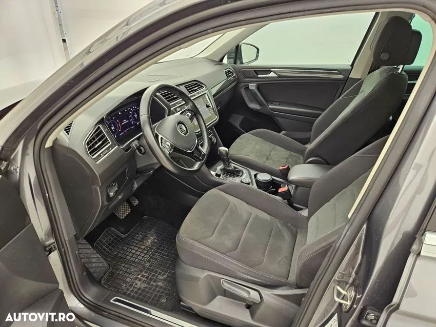 Volkswagen Tiguan - 6