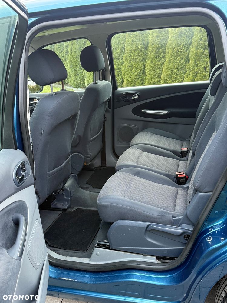 Ford Galaxy 2.0 Ghia - 8