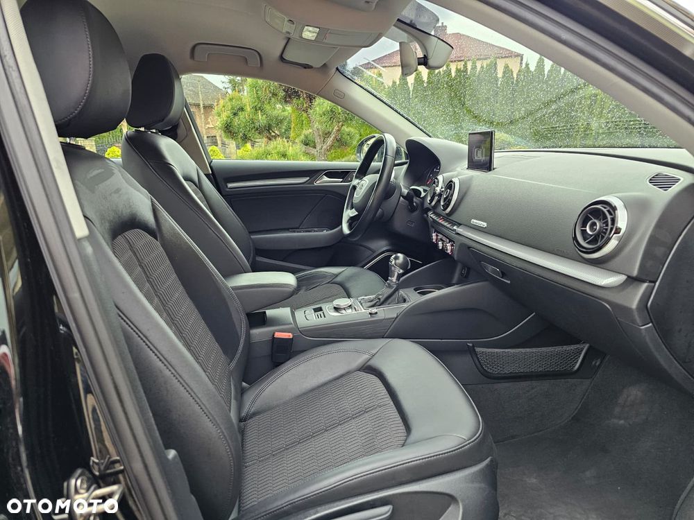 Audi A3 Sportback 2.0 TDI (clean diesel) quattro S tronic Ambition - 29