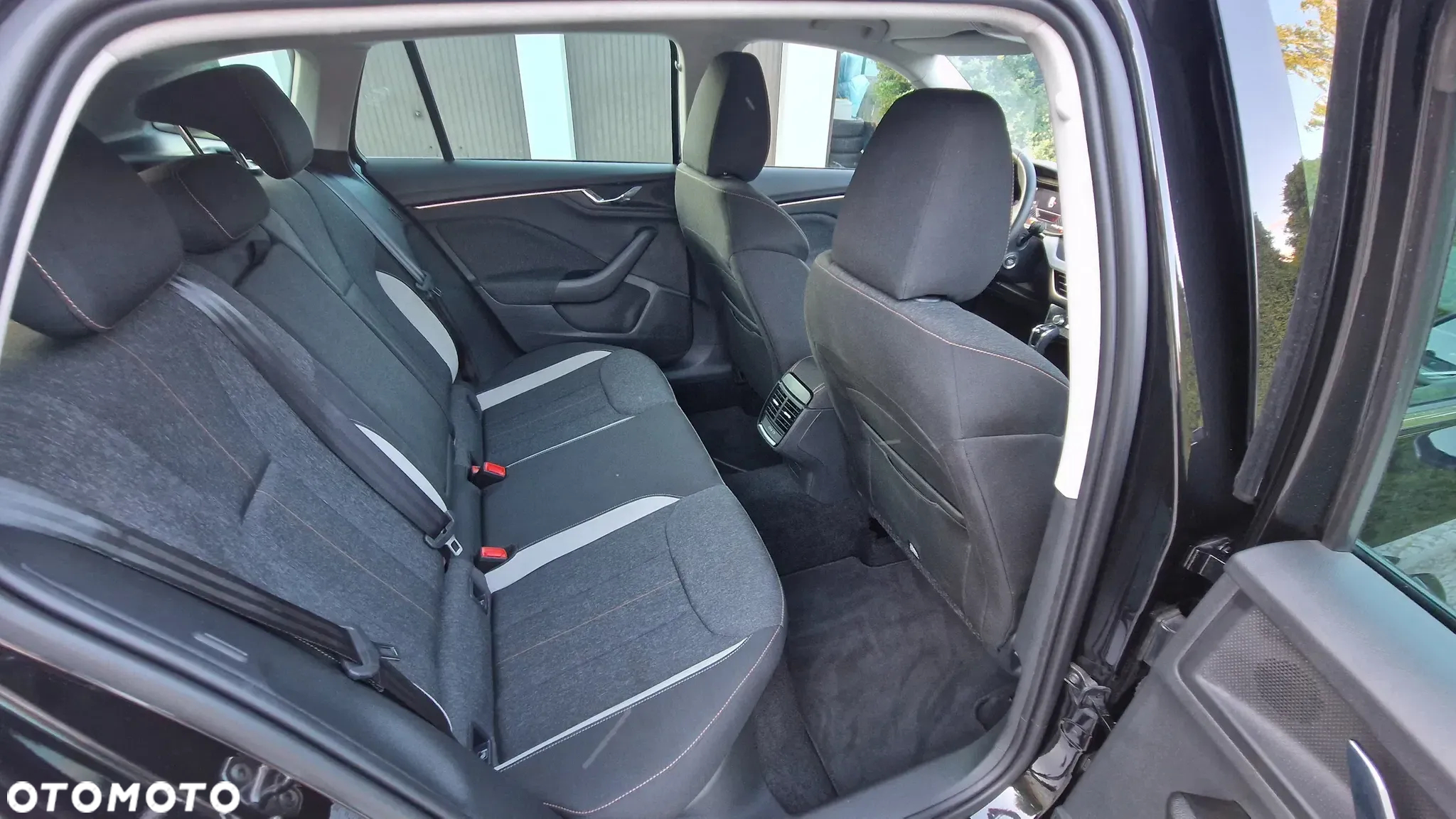 Skoda Scala 1.5 TSI Selection DSG - 31