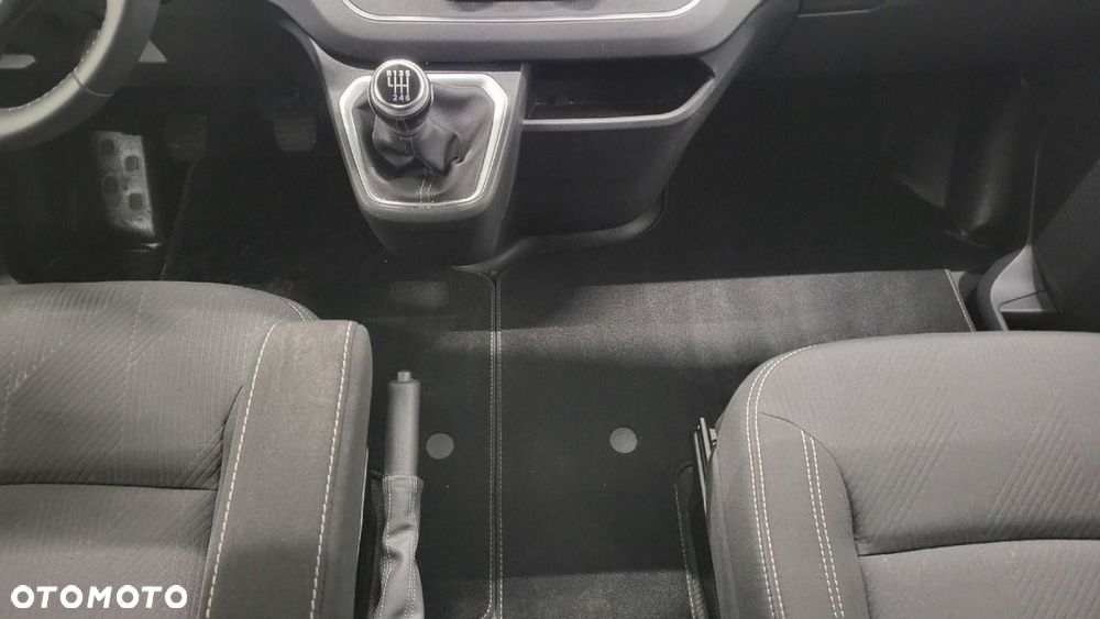 Renault Trafic - 18