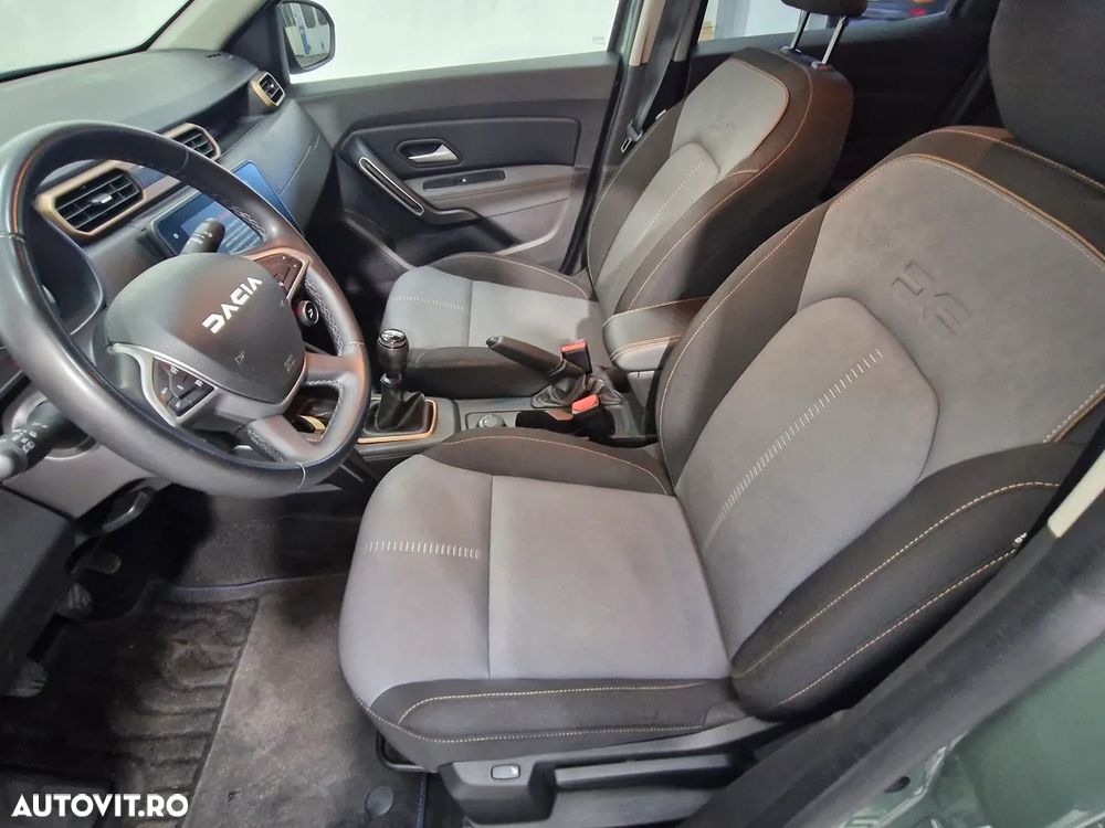 Dacia Duster TCe 150 4X4 Journey+ - 6
