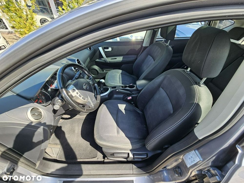 Nissan Qashqai 1.6 Visia - 36