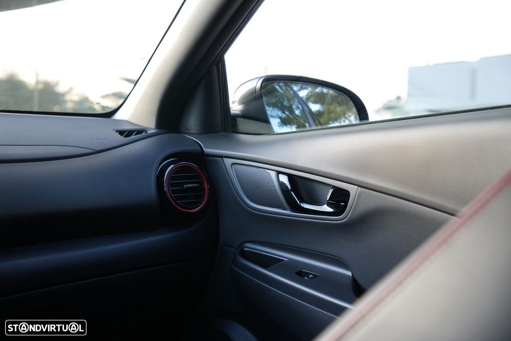 Hyundai Kauai 1.0 T-GDi Pele/Tecido Vermelho - 24