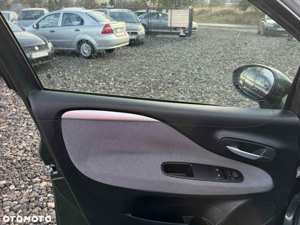 Fiat Punto Evo 1.4 8V Dynamic Euro5 - 18