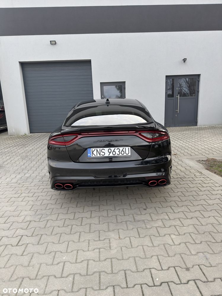 Kia Stinger - 3