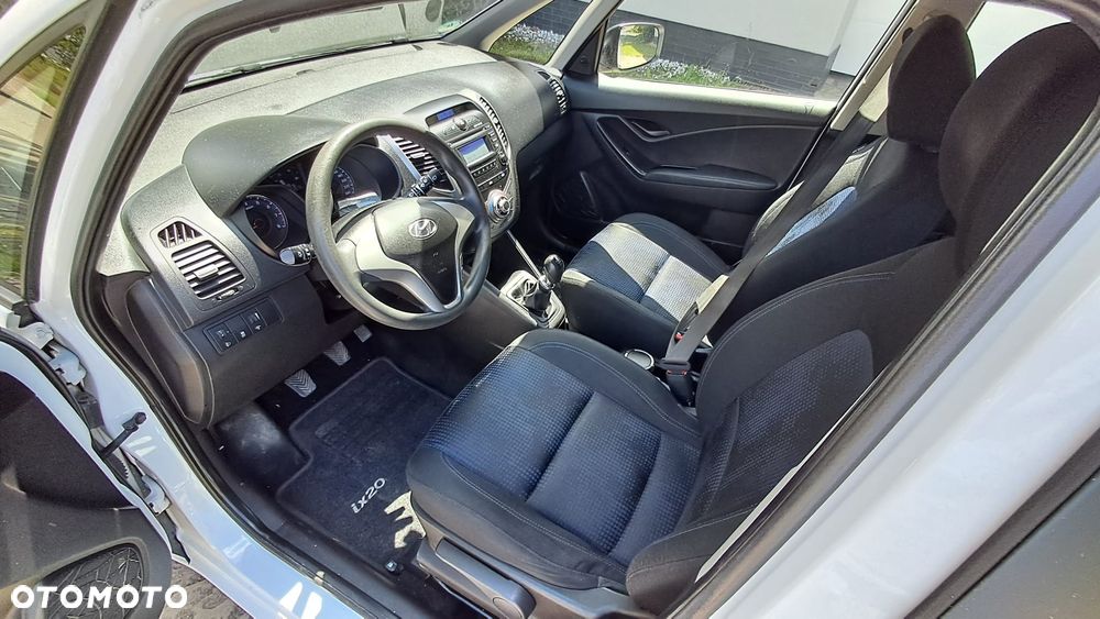 Kia Venga 1.6 CVVT Dream Team Edition - 20