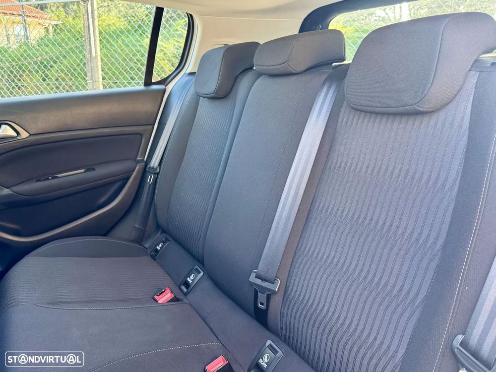 Peugeot 308 1.6 BlueHDi Allure - 16