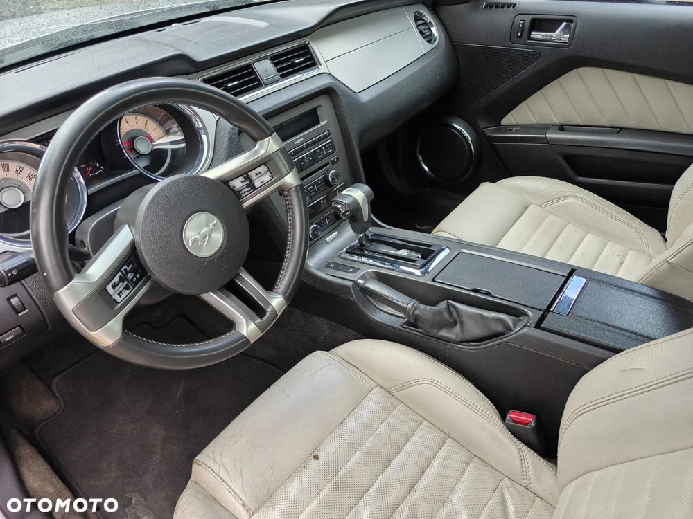 Ford Mustang 3.7 V6 Premium - 8