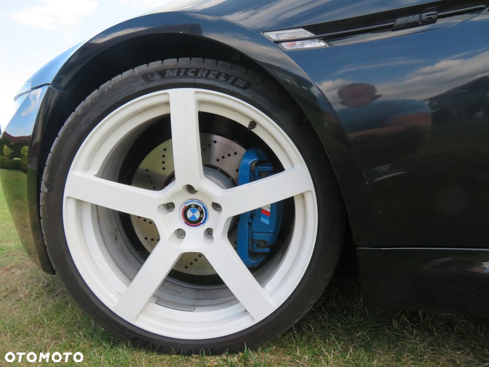 BMW Seria 6 650 i - 7