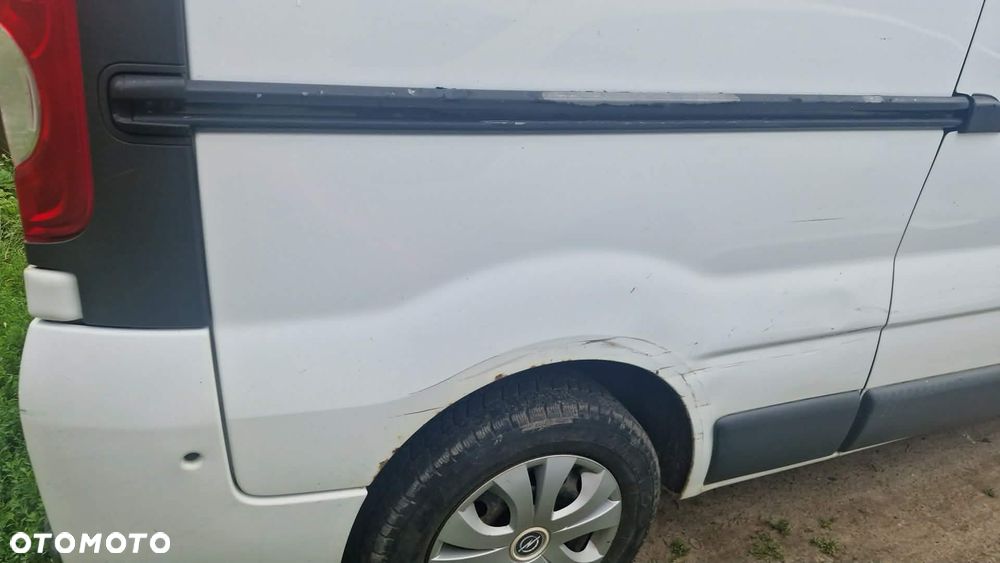 Opel Vivaro - 10