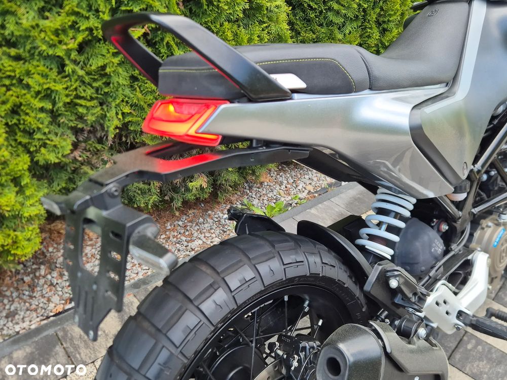 Husqvarna Svartpilen - 13