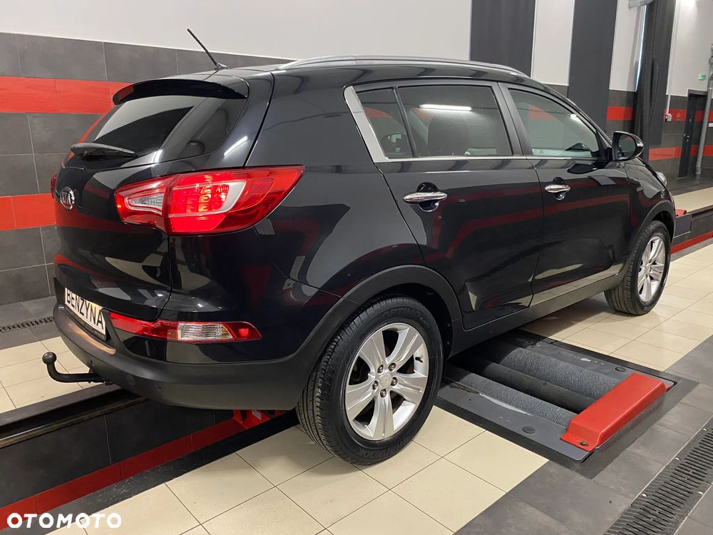 Kia Sportage 2.0 M - 11