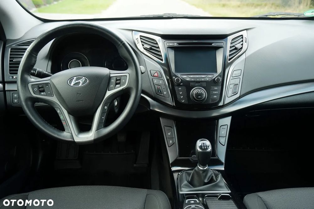 Hyundai i40 - 25