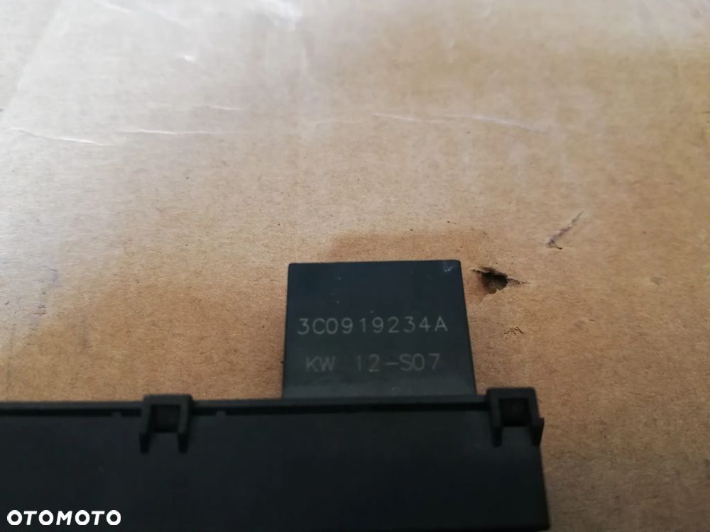 WŁĄCZNIK PRZEŁĄCZNIK AIRBAG VW PASSAT B6 3C0919234A - 3