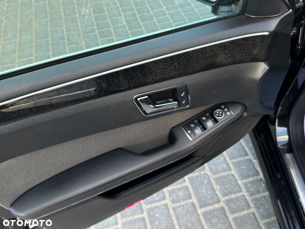 Mercedes-Benz Klasa E 200 CGI BlueEffICIENCY Avantgarde - 15