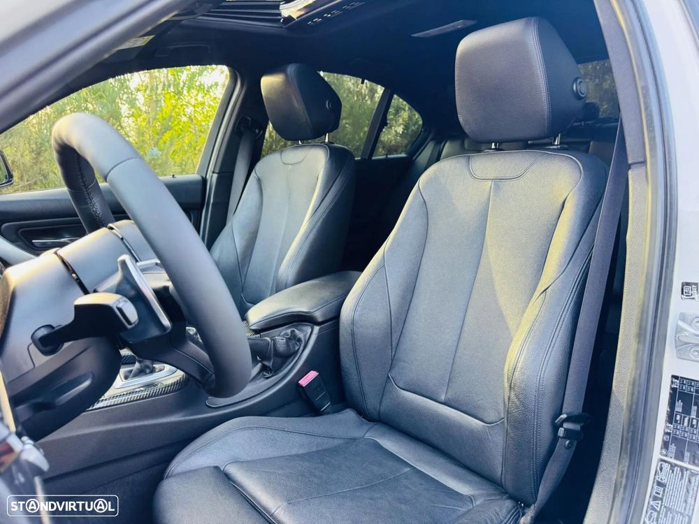 BMW 335 d xDrive Auto Pack M - 23