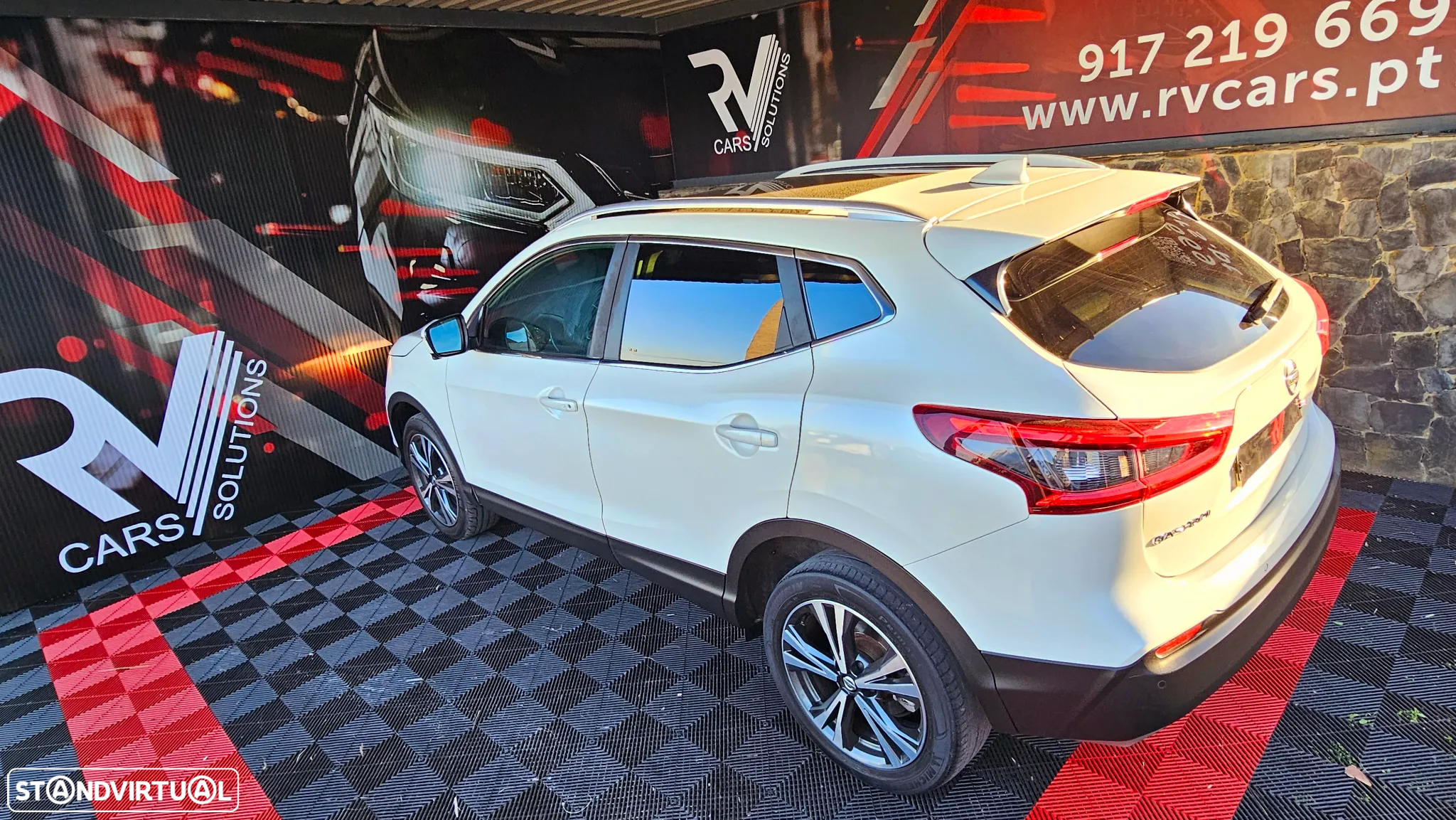Nissan Qashqai 1.5 dCi N-Connecta J18+Led - 35