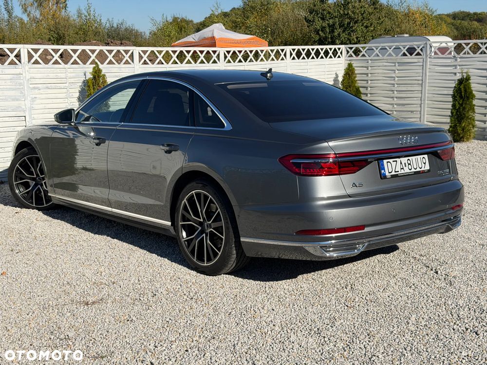 Audi A8 2018 photo 2
