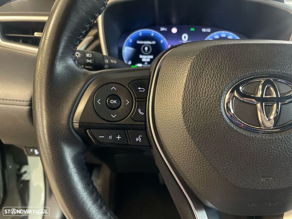 Toyota Corolla Cross 1.8 Hybrid Exclusive - 24