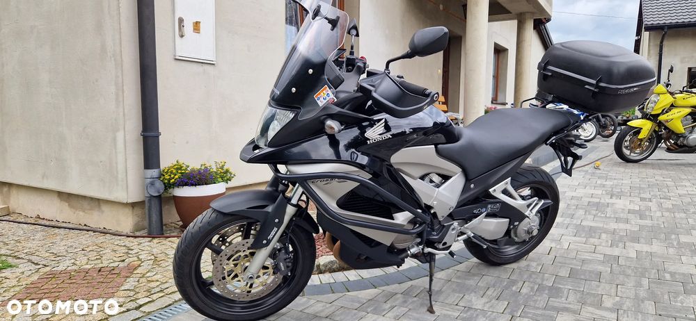 Honda VFR - 13