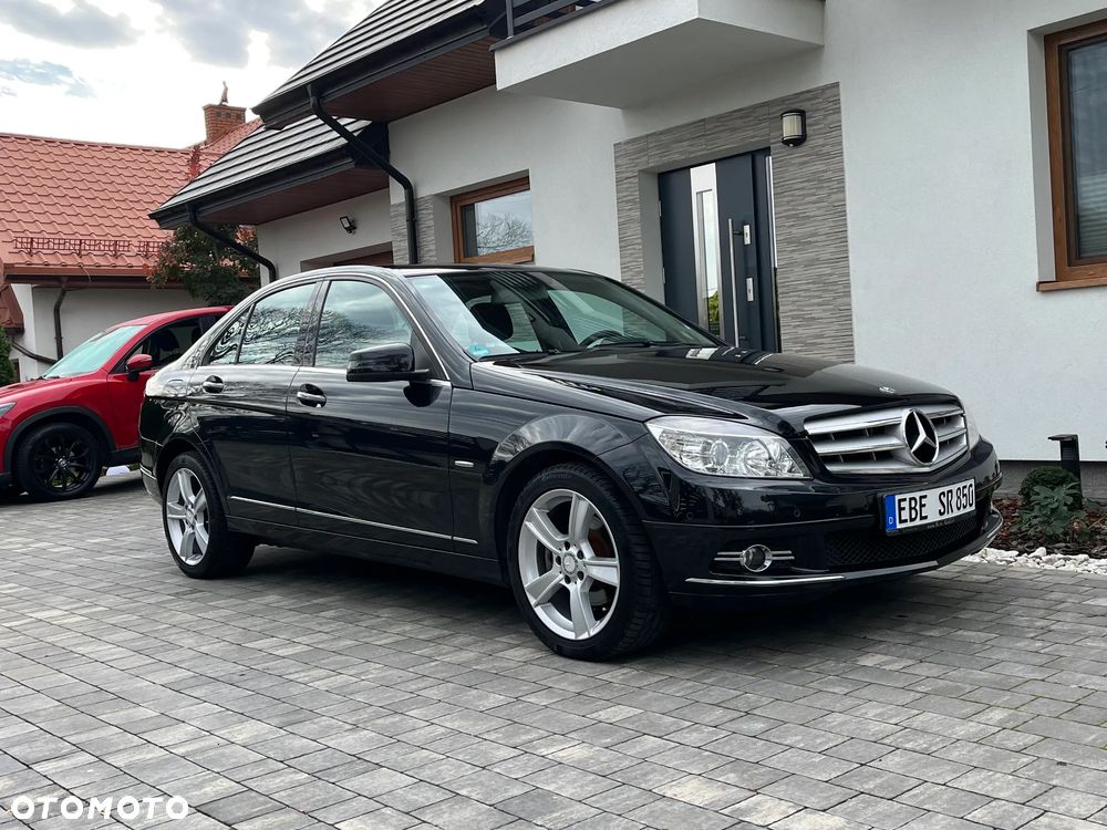 Mercedes-Benz Klasa C 200 7G-TRONIC Avantgarde Edition - 33