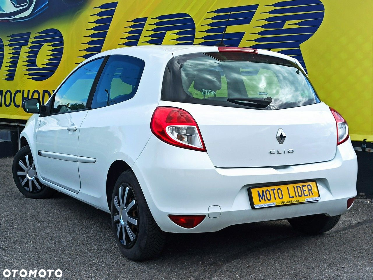 Renault Clio 1.2 16V 75 TomTom Edition - 4