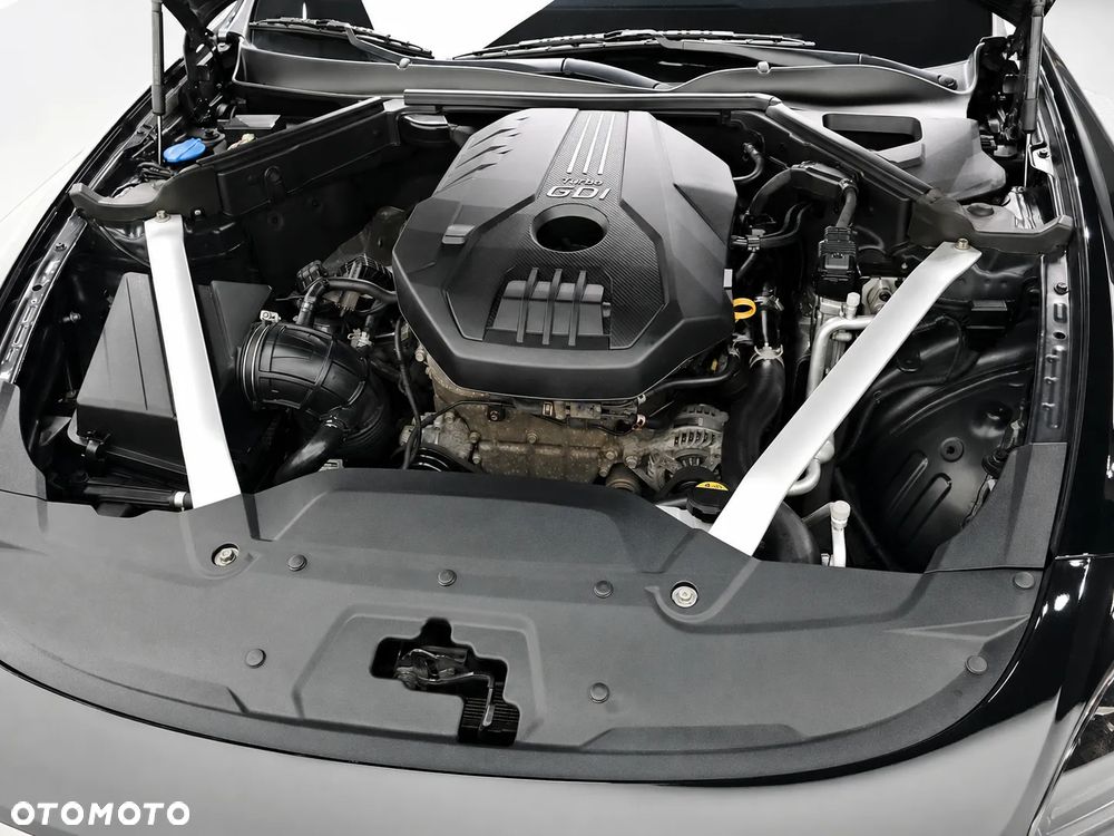 Kia Stinger - 9