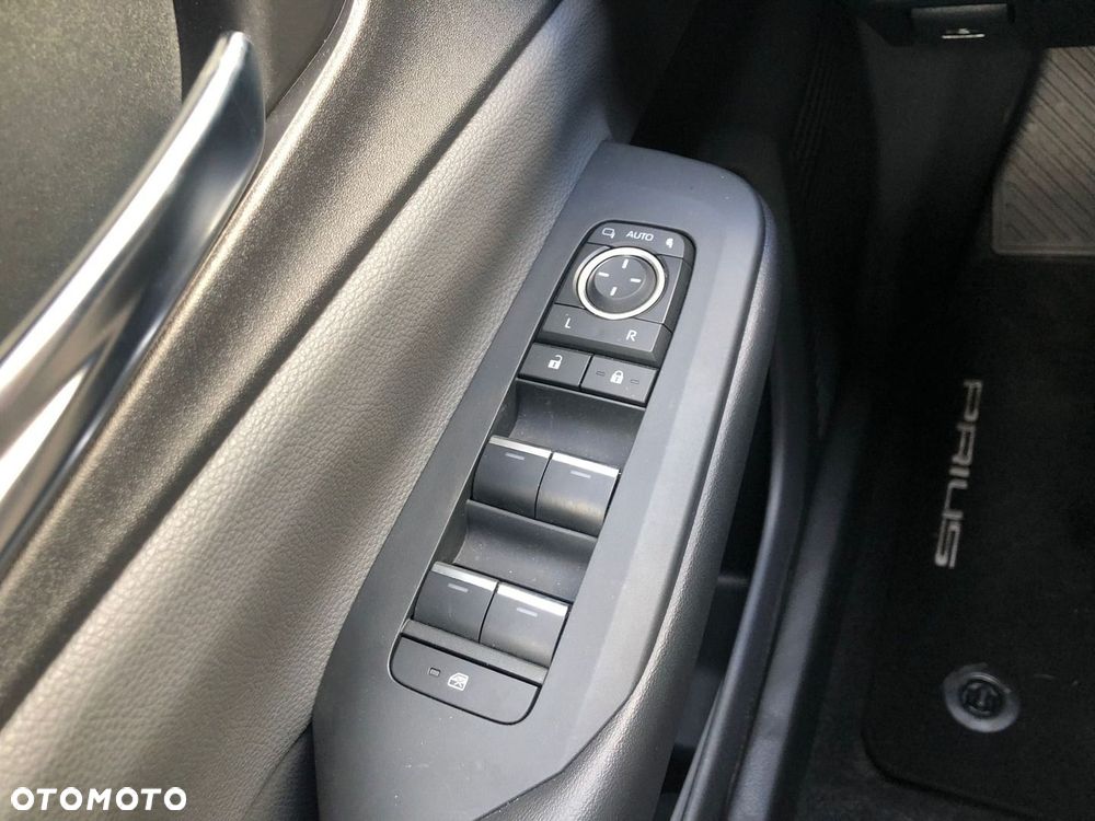 Toyota Prius - 27