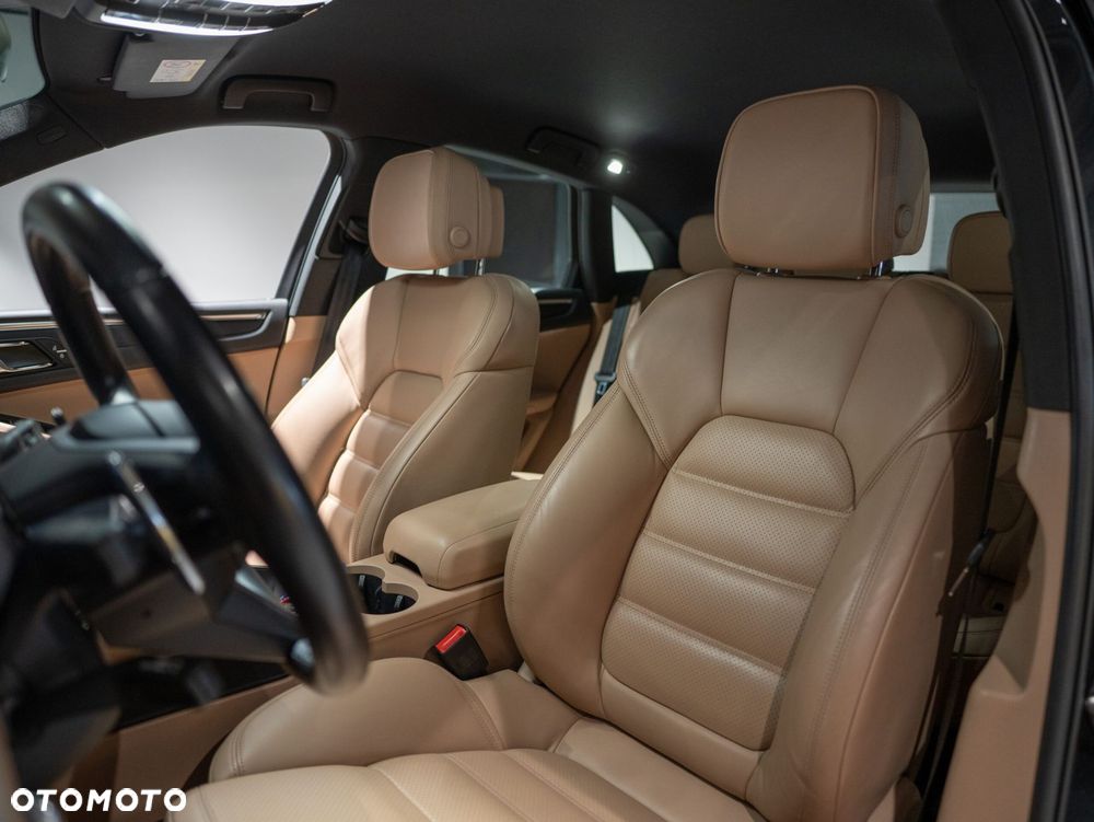 Porsche Macan - 21