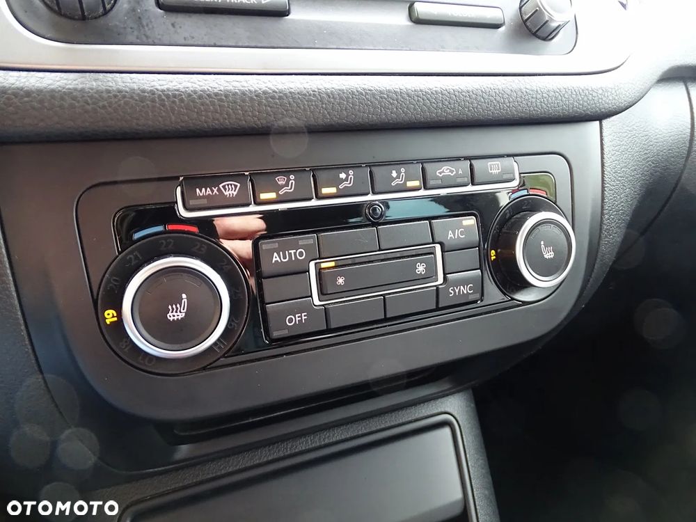 Volkswagen Tiguan 2.0 TDI DPF 4Motion BlueMotion Technology Sport & Style - 36