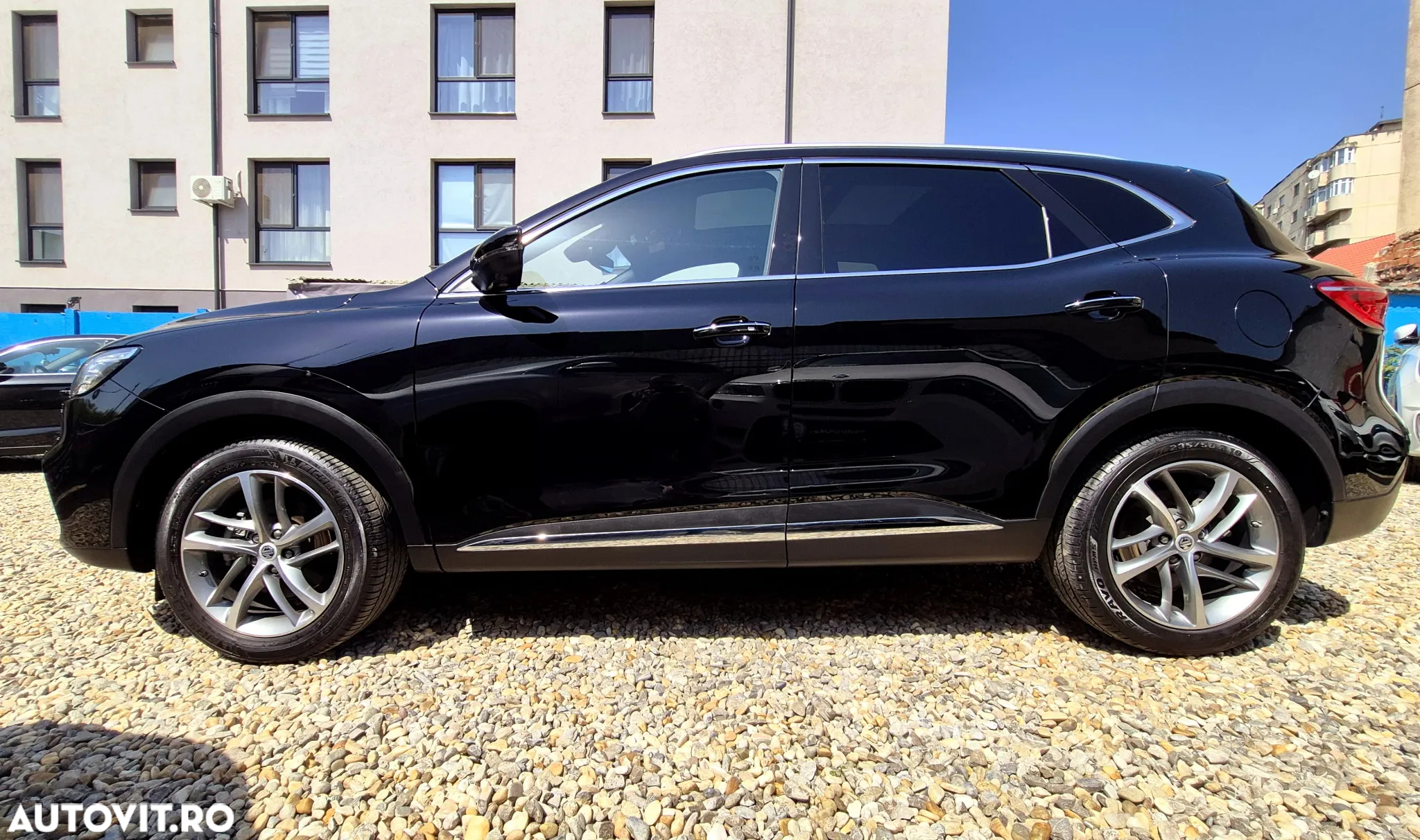 MG EHS 1.5T-GDI PHEV Luxury - 14