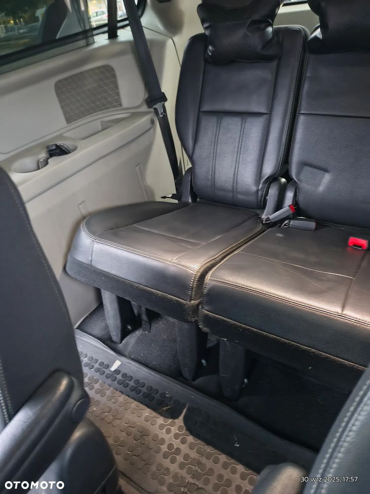 Chrysler Town & Country 4.0 Limited - 25