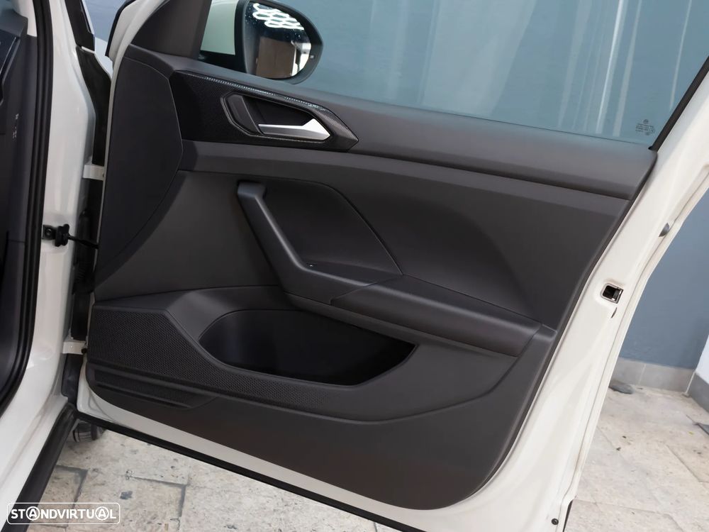 VW T-Cross 1.0 TSI Urban DSG - 11