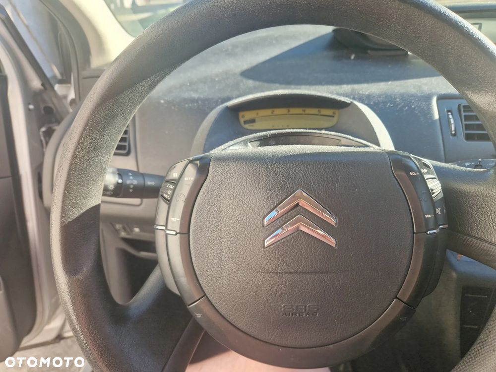 Citroën C4 - 8