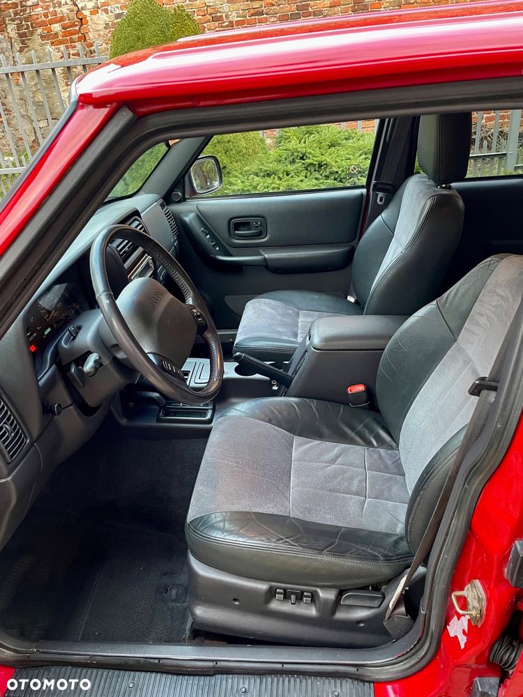Jeep Cherokee 4.0 Limited - 11